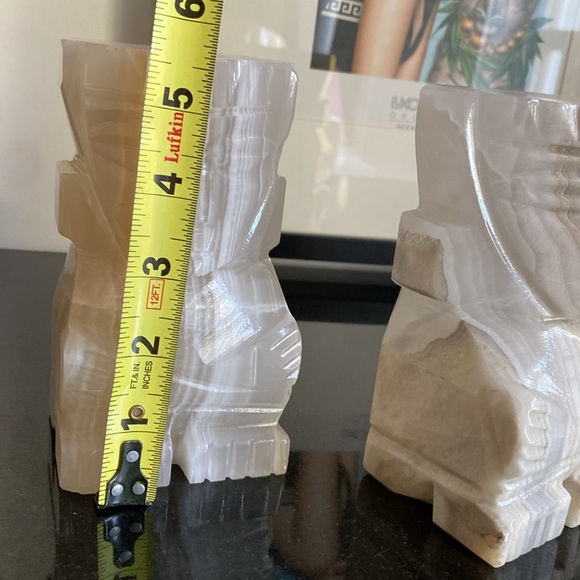 Book ends marble! Vintage! 70’s Carved, sculpture! Mexican warriors! - Picture 6 of 15